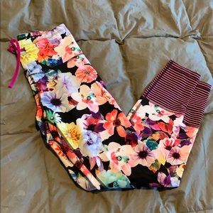 Floral print leggings medium